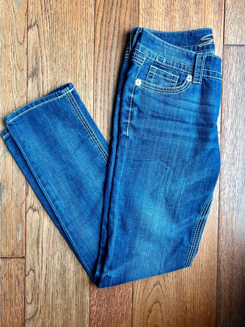 Seven7 Women's Dark Blue Slim Straight Jeans, Size 30